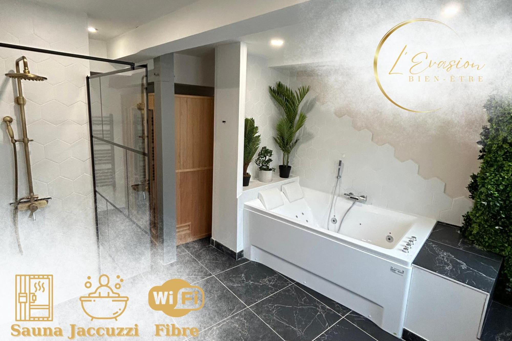 L'Evasion Amboise, Sauna Jacuzzi Bagian luar foto