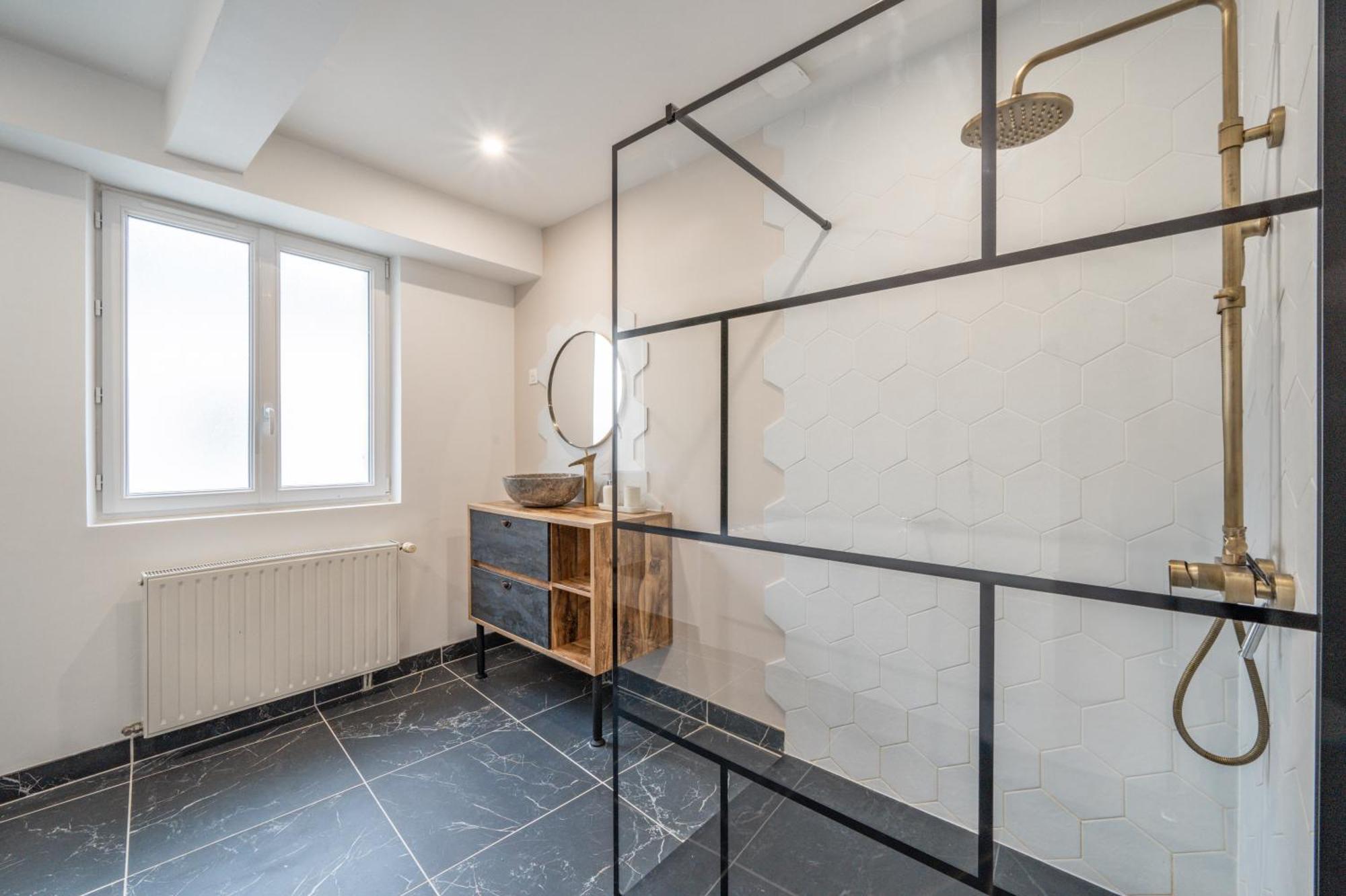 L'Evasion Amboise, Sauna Jacuzzi Bagian luar foto